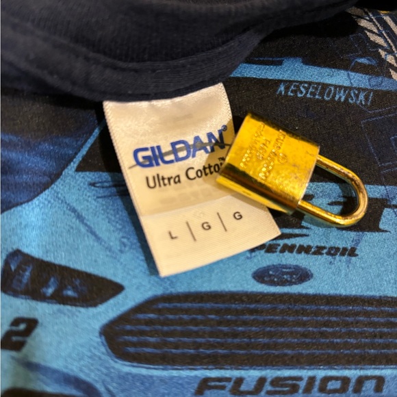 Vintage 00s NASCAR T-Shirt - Picture 4 of 4